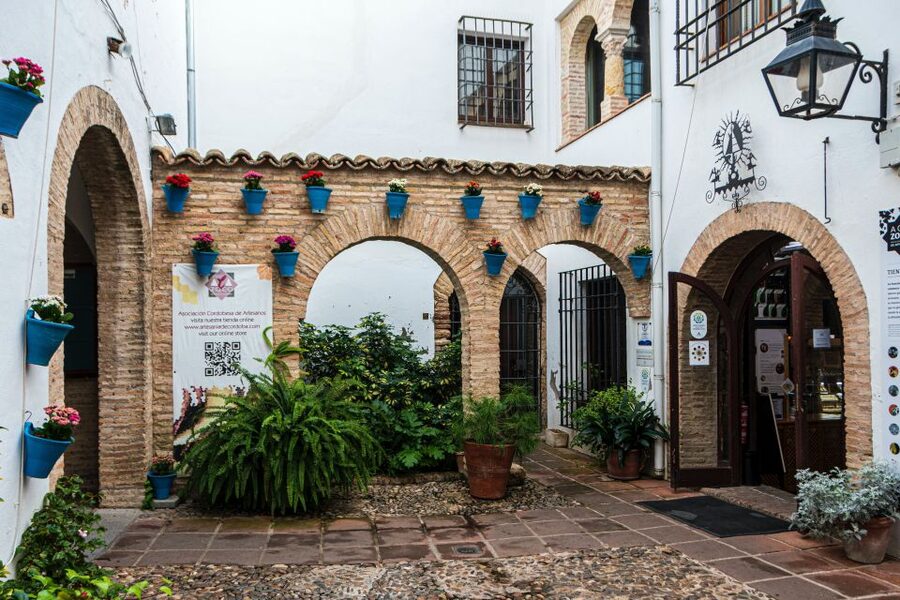From Malaga and Costa Del Sol: Cordoba Day Trip - The heart of the trip: 5 hours to explore Córdoba your way