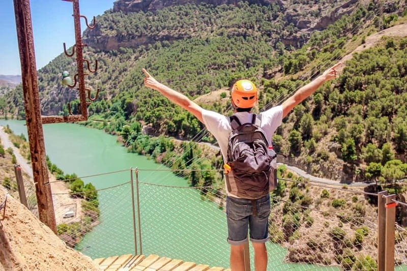 From Málaga: Caminito del Rey Day Trip & Guided Tour - Why Caminito del Rey hits so hard (even on a guided day)