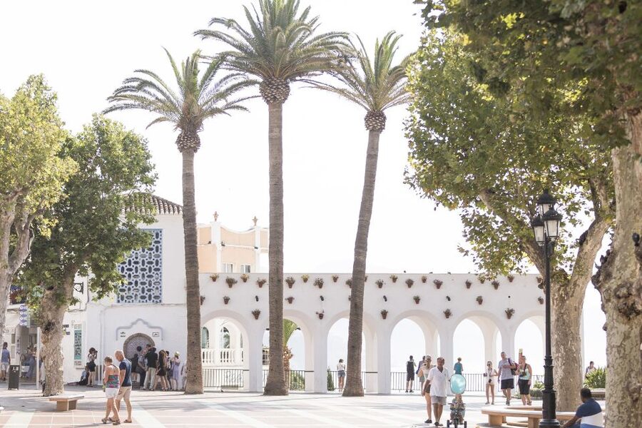 From Malaga: Nerja and Frigiliana Tour - Lunch on Your Own: A Simple Plan Beats a Scramble