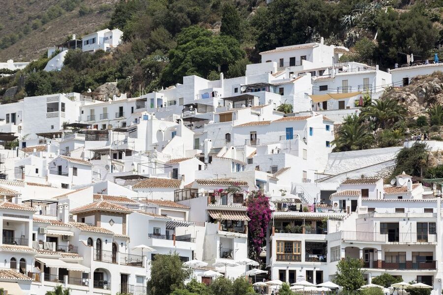 From Malaga: Nerja and Frigiliana Tour - The 8-Hour Reality: Pickup, Transit, and the Pace of a Coach Tour