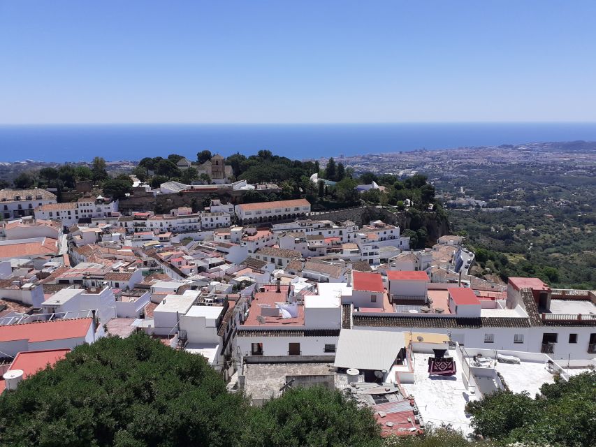 From Malaga or Costa del Sol: Mijas, Marbella & Puerto Banus - Who should book this day trip, and who should skip it