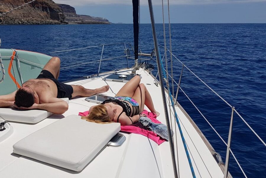 From Puerto de Mogán: Sailboat Trip with Food and Drinks - Getting to Puerto de Mogán without stress