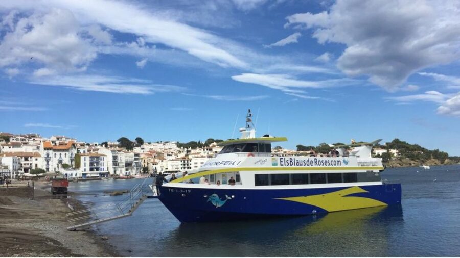From Roses: Costa Brava Boat Tour to Cadaqués - Cadaqués on foot: wander time in a place that held onto its vibe