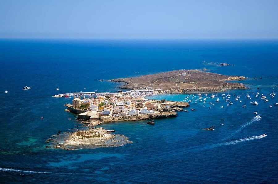 From Santa Pola: Snorkel Trip in Tabarca Island - Gear included, but you still need your essentials