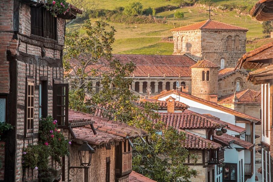 From Santander: Santillana del Mar & Altamira Museum Tour - Getting your timing right in a 4.5 hour day