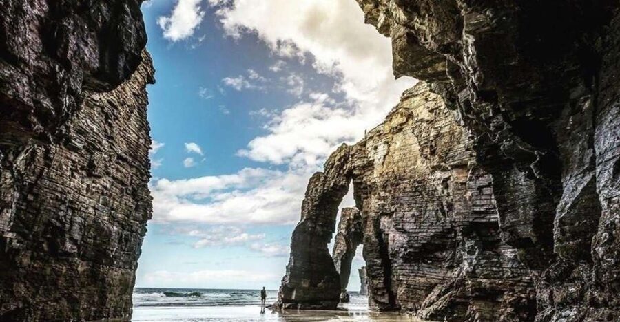 From Santiago: Lugo Ribadeo & Cathedral Beach Full-Day Tour - Lugo’s 75-minute guided walk: Enjoy it like a sprint, not a marathon