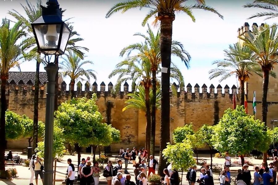 From Seville: Córdoba and Mosque Cathedral Full-Day Tour - Guides and language: how you’ll experience the story