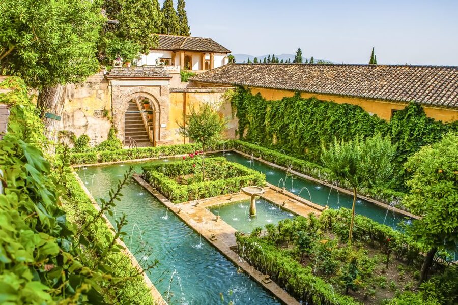 From Seville: Granada & Alhambra Tour with Optional Ticket - Booking tips before you lock it in