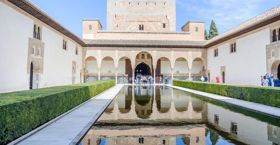 From Seville: Granada Day Trip Alhambra and Albaycin - Key takeaways before you go