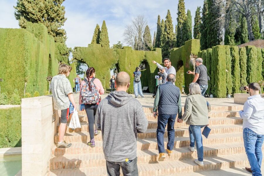 From Seville: Granada Day Trip Alhambra and Albaycin - Language options and why they matter for a site like Alhambra