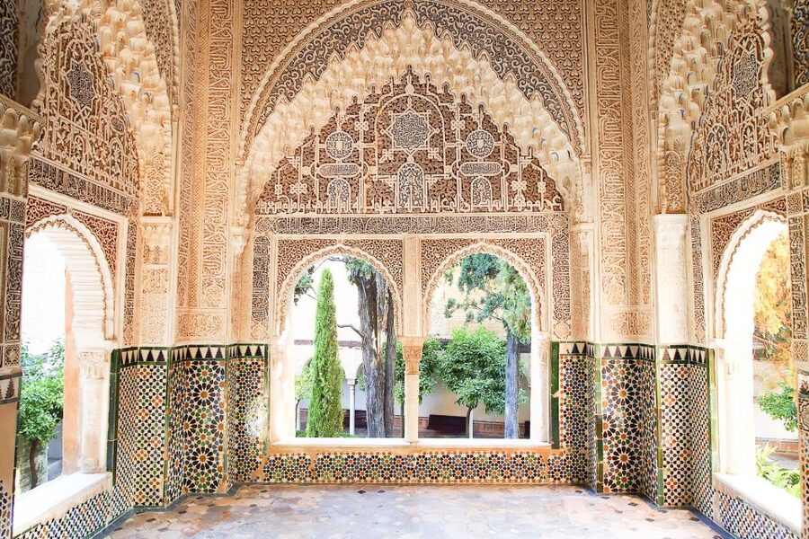 From Seville: Granada Day Trip with Alhambra and Albaicín - Granada in One Long Day From Seville