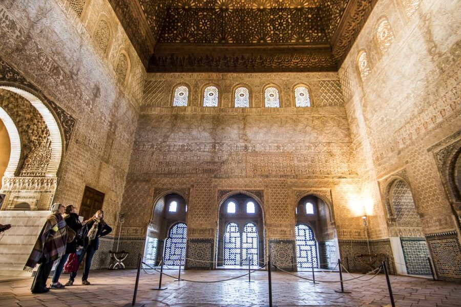 From Seville: Granada Day Trip with Alhambra and Albaicín - Jerez Wine Cellar Stop: A Small Detour With Local Flavor