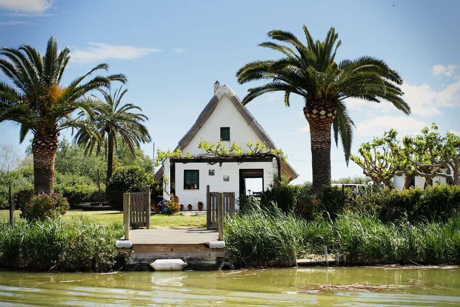 From Valencia: Albufera Natural Park with Sunset Boat Tour - Getting from Valencia: pickups, timing, and how not to miss the coach