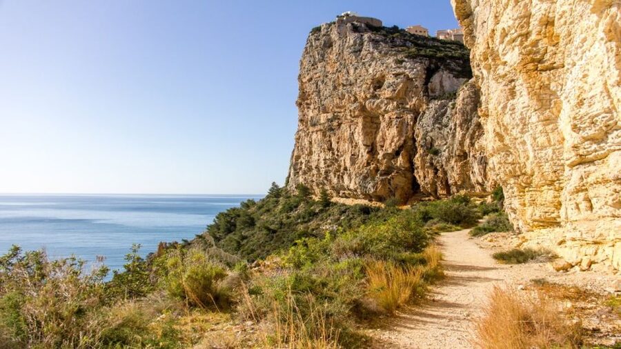 From Valencia: Cala del Moraig Hiking & Beach Trip - Views and Height: The Sort of Trail You Should Respect