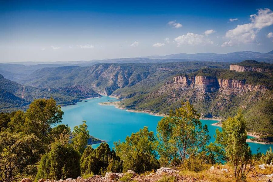 From Valencia: Full Day Tour to Montanejos & Thermal Pools - Food, costs, and why the $52 price can make sense