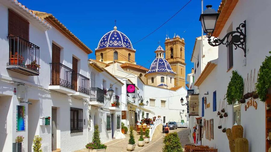 From Valencia: Guadalest, Altea & Algar Waterfalls Day Trip - Should you book the Valencia to Algar, Guadalest, and Altea day trip?
