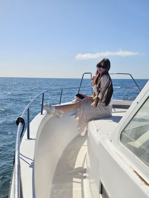 Fuengirola: Dolphin Watching Boat Trip — Fun for All Ages - 2 hours on the water: how the trip usually plays out