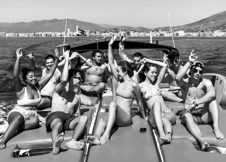 Fuengirola: Dolphin Watching by Yacht with Snacks and Drinks - Key things to know before you go