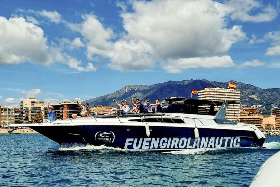 Fuengirola: Dolphin Watching by Yacht with Snacks and Drinks - Snacks, Drinks, and the Swim Break You’ll Remember