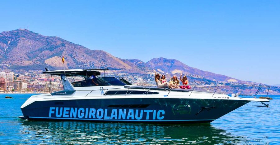 Fuengirola: Dolphin Watching by Yacht with Snacks and Drinks - Meeting at Fuengirolanautic and What the Boarding Feels Like