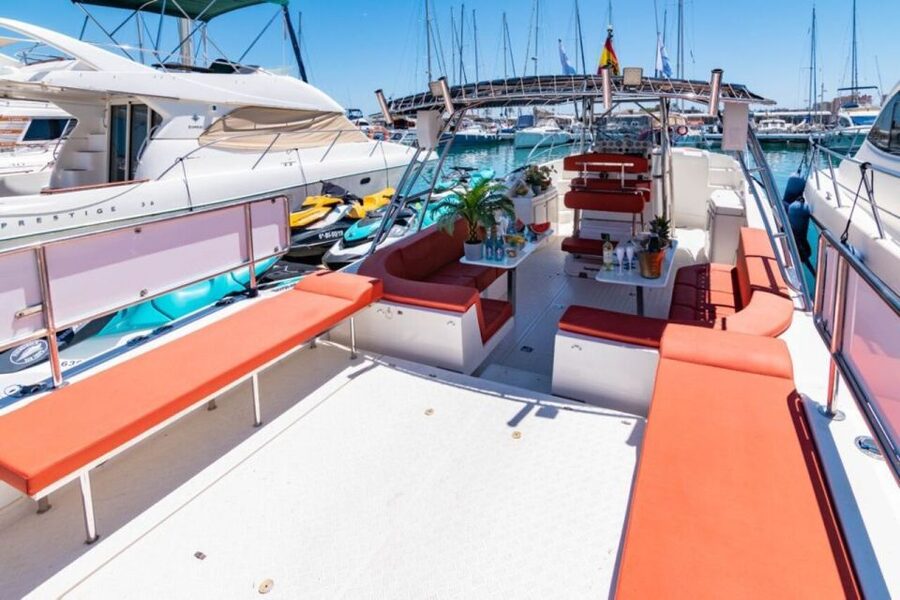 Fuengirola: Fantastic Dolphin Watching Yacht Tour with Drink - Price and value: why $41 can work out well for a 2-hour outing