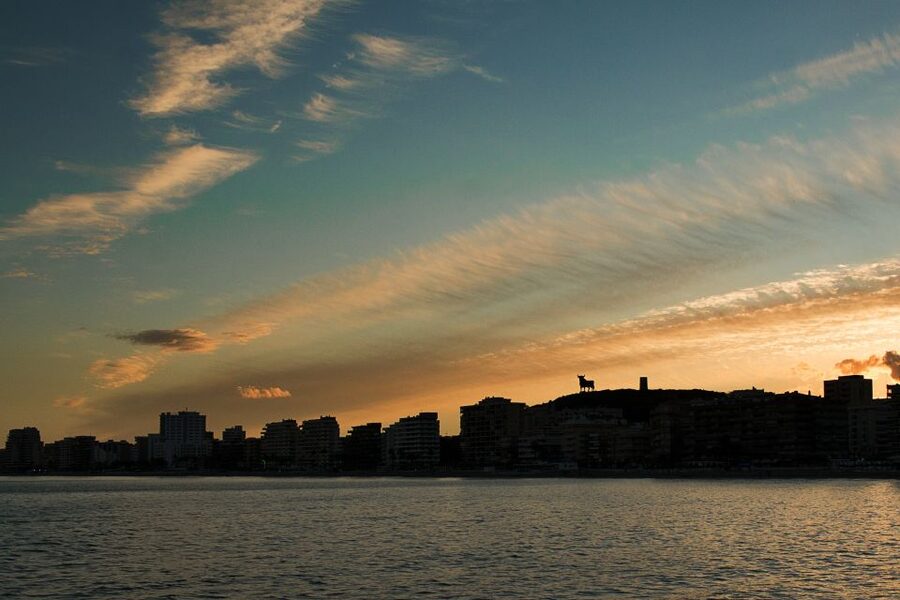 Fuengirola: Sunset Boat Tour with a Drink - Key points to know before you go