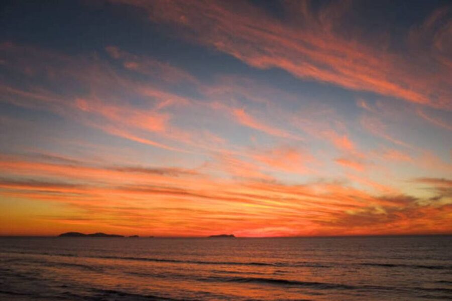 Fuengirola: Sunset Boat Tour with a Drink - Price and Timing: Is $41 for a 2-Hour Sunset Cruise Good Value?