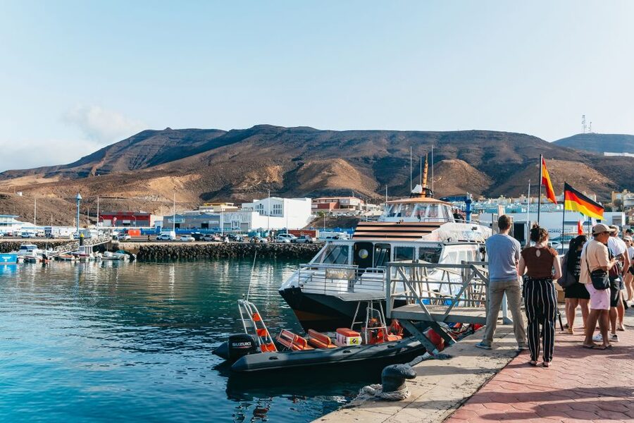 Fuerteventura: Glass Bottom Boat Cruise with Lunch & Drinks - Pickup and getting on the Odyssee 3 with less hassle