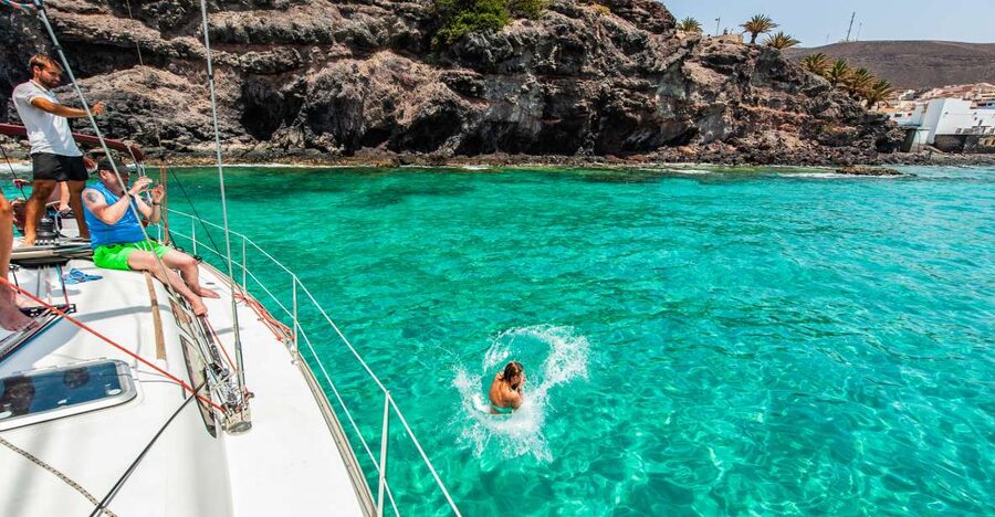 Fuerteventura: Sailing with Snorkeling and Dolphin Watching - Why This Sail-and-Snorkel Combo Works So Well