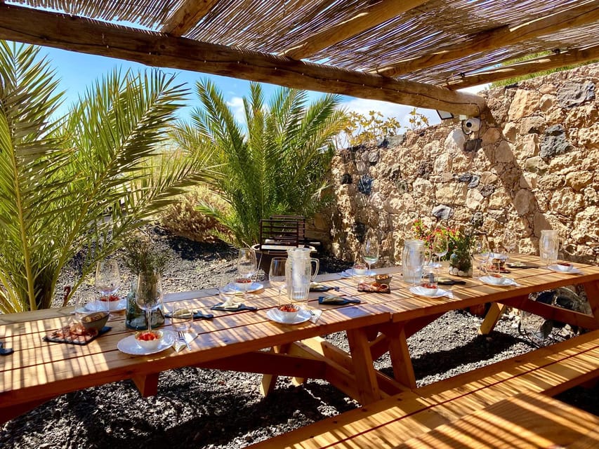 Fuerteventura: Tapas and Local Life Guided Tour - Photo stop plus a long guided tasting where wine shows up