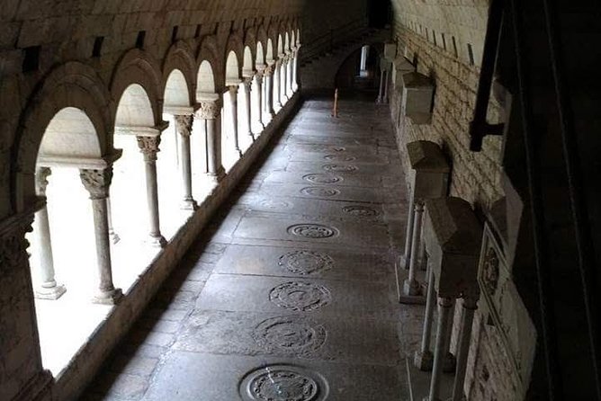 Game Of Thrones Walking Tour in Girona - Carrer Ferran el Catòlic and the Arabian bathing complex layers