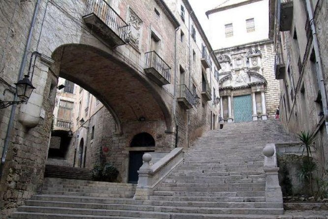 Game Of Thrones Walking Tour in Girona - The Jewish Quarter walk, where Braavos and King’s Landing start to feel real