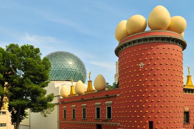 Girona & Dali Museum Small Group Tour with Pick-up from Barcelona - Getting out of Barcelona: Gaudí sights on the drive