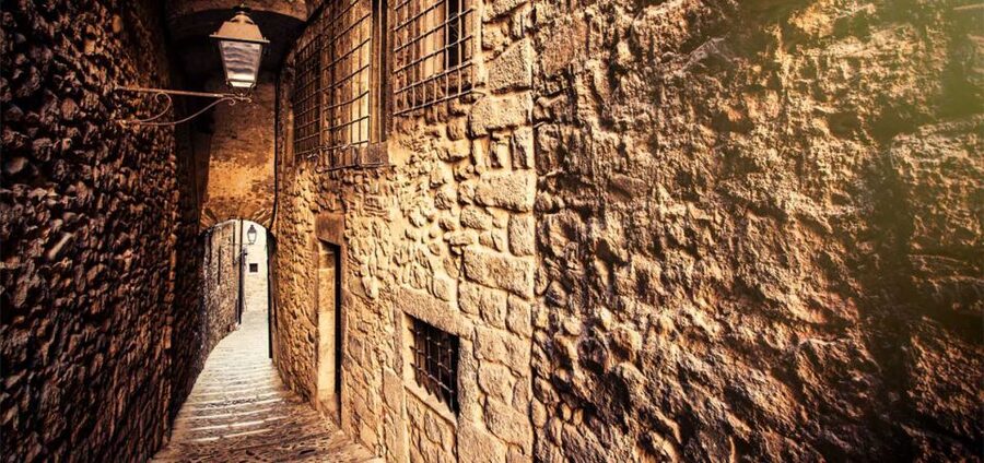 Girona: Game of Thrones Small Group Tour - Ending around Sant Feliu: a grand staircase and the Braavos-King’s Landing vibe
