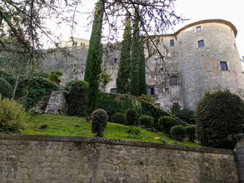 Girona: Jewish Heritage Guided City Tour and Museum Visit - Starting in Barri Vell, then stepping into the Call