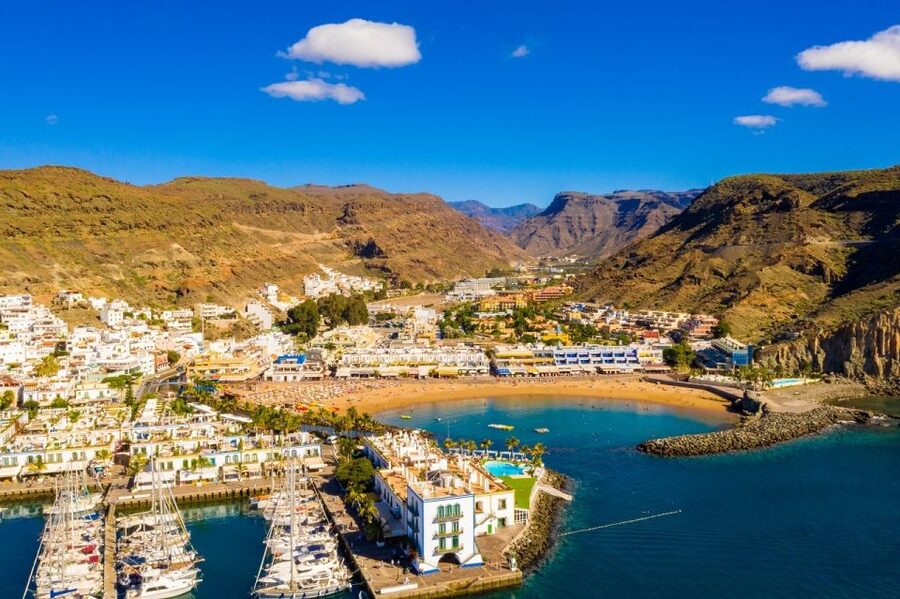 Gran Canaria: Full-Day Island Sightseeing Coach Tour - Puerto de Mogán: canals, coastal charm, and a fast 30 minutes