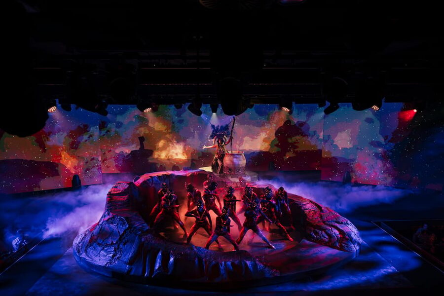 Gran Canaria: Origen Dinner Show at Sala Scala - Volcano start, glowing eye masks, and audience participation