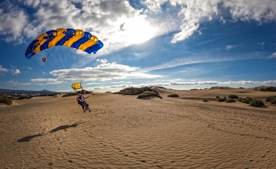 Gran Canaria : Skydiving over Maspalomas Dunes - Tandem Skydiving Over Maspalomas Dunes: What Makes It Special
