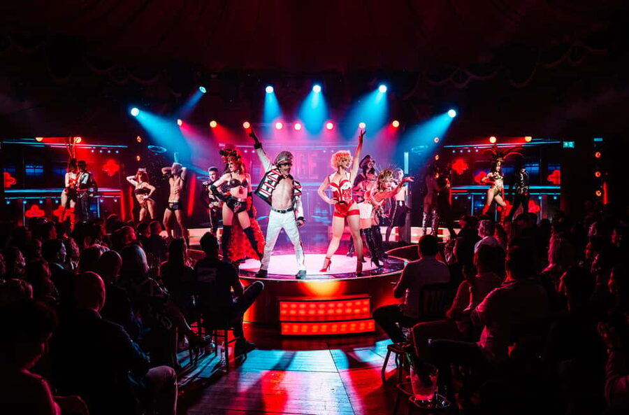 Gran Canaria: Vegas Rouge Show at Sala Scala - Practical stuff that affects your night (seating, photos, language)