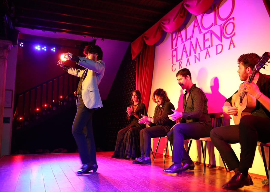 Granada: 1-Hour Traditional Flamenco Show at Palacio - Drinks before the show, how to make the hour feel effortless