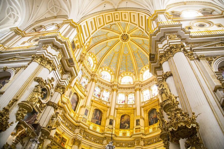 Granada: 3-Hour Cathedral and Royal Chapel Tour - Entering the Encarnación Cathedral Without the Ticket-Line Wait