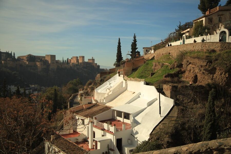 Granada: Albaicin and Sacromonte E-Bike Tour - Sacromonte: flamenco culture and cave houses on the hillside
