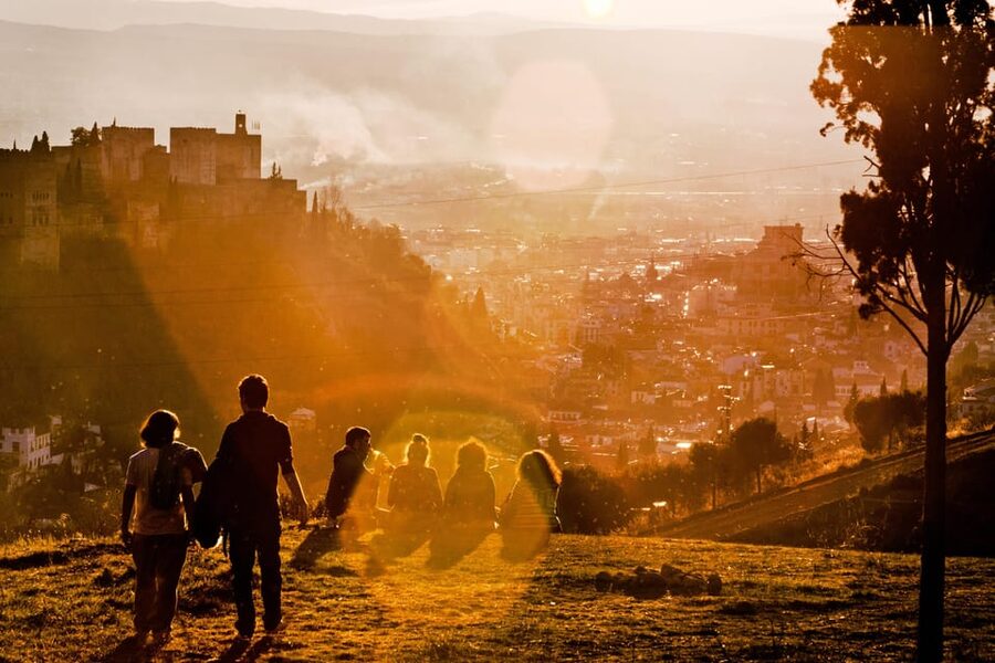 Granada: Albaicín and Sacromonte Guided Sunset Walking Tour - Mezquita Mayor Area: Islamic-Era Architecture, Explained in Human Terms