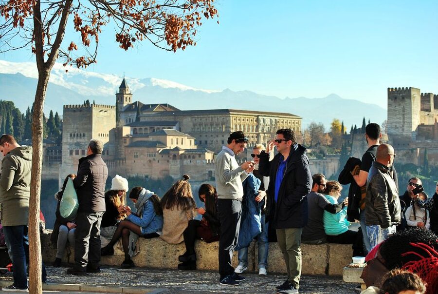 Granada: Albaicín, Sacromonte & Museum of Caves Walking Tour - San Nicolás viewpoint moment: your best Granada-alongside-Alhambra shots