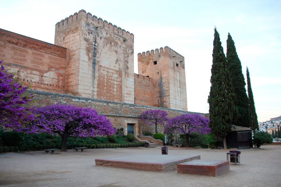 Granada: Alhambra and Charles V Palace Tour - Starting at Puerta de la Justicia, the smartest way to orient yourself