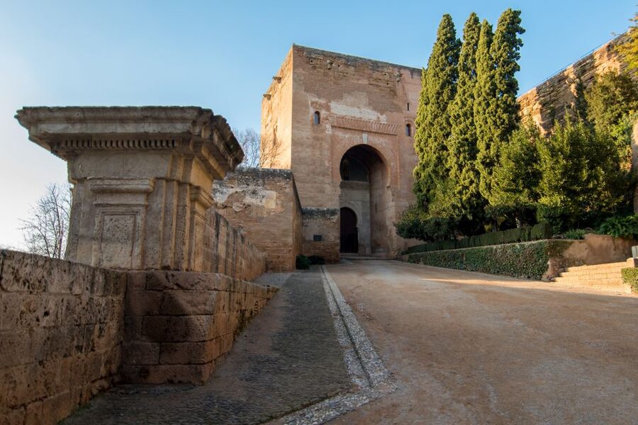 Granada Alhambra and Generalife Gardens Experience Tour - What you actually see on this tour, and what it does not include