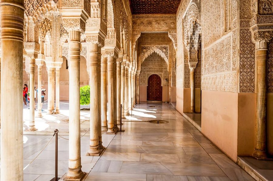 Granada: Alhambra and Nasrid Palaces Entry Ticket - Nasrid Palaces: the timed highlight, the court life, the details