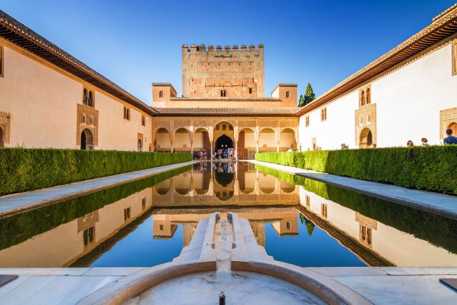 Granada: Alhambra and Nasrid Palaces Small Guided Tour - Nasrid Palaces: Mexuar, Comares, and the Court of Lions