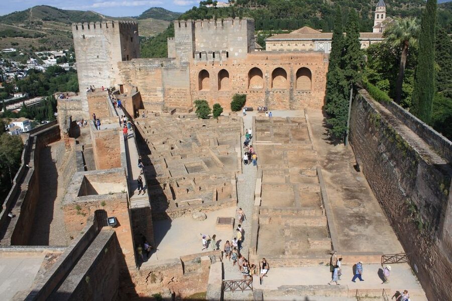 Granada: Alhambra and Nasrid Palaces Small Guided Tour - Practical Tips That Make the Tour Feel Effortless