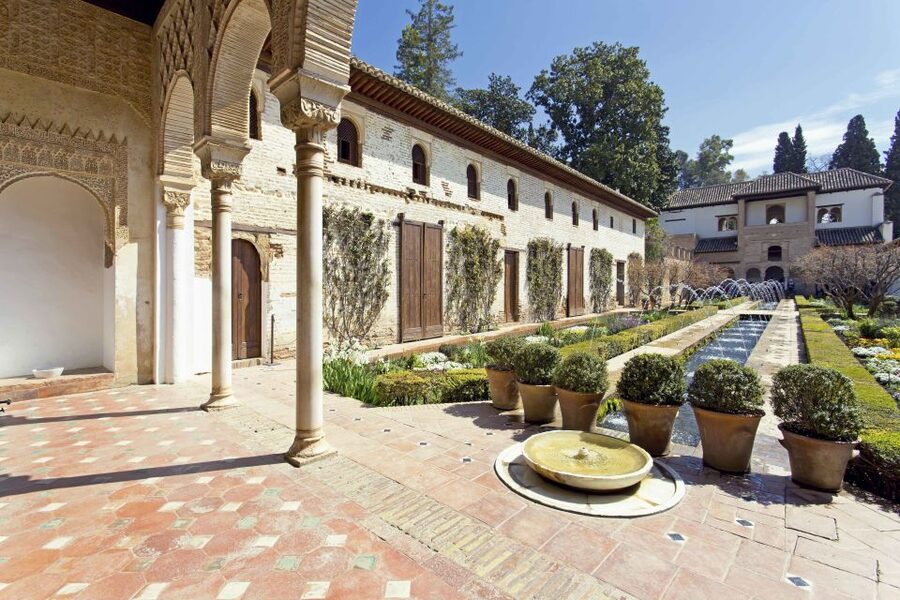 Granada: Alhambra Fast-Track Guided Tour - Price and Value: Is $69 a Deal or a Splurge?